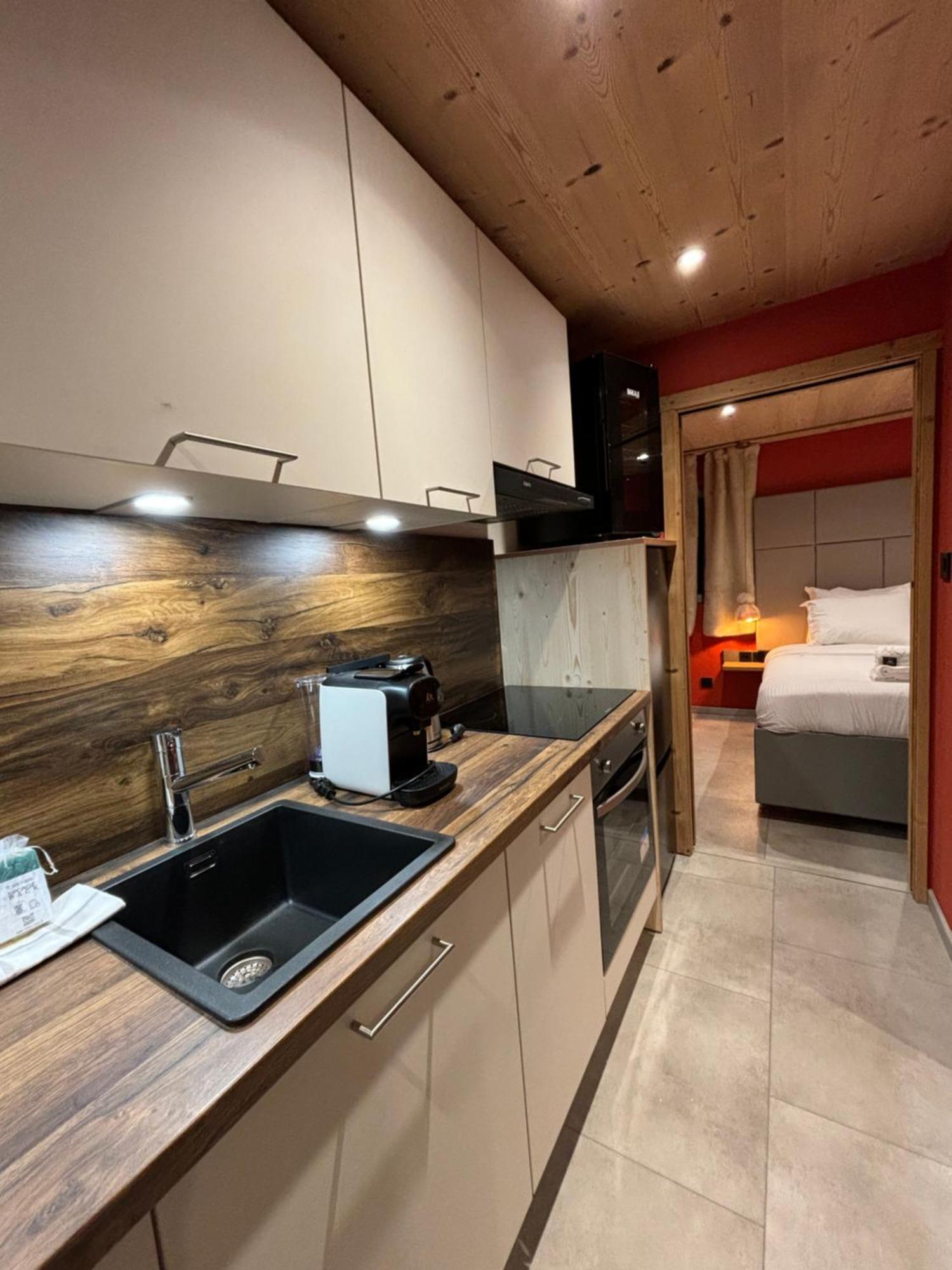 Les Secrets - Suites & Apartments Монрйон Екстер'єр фото