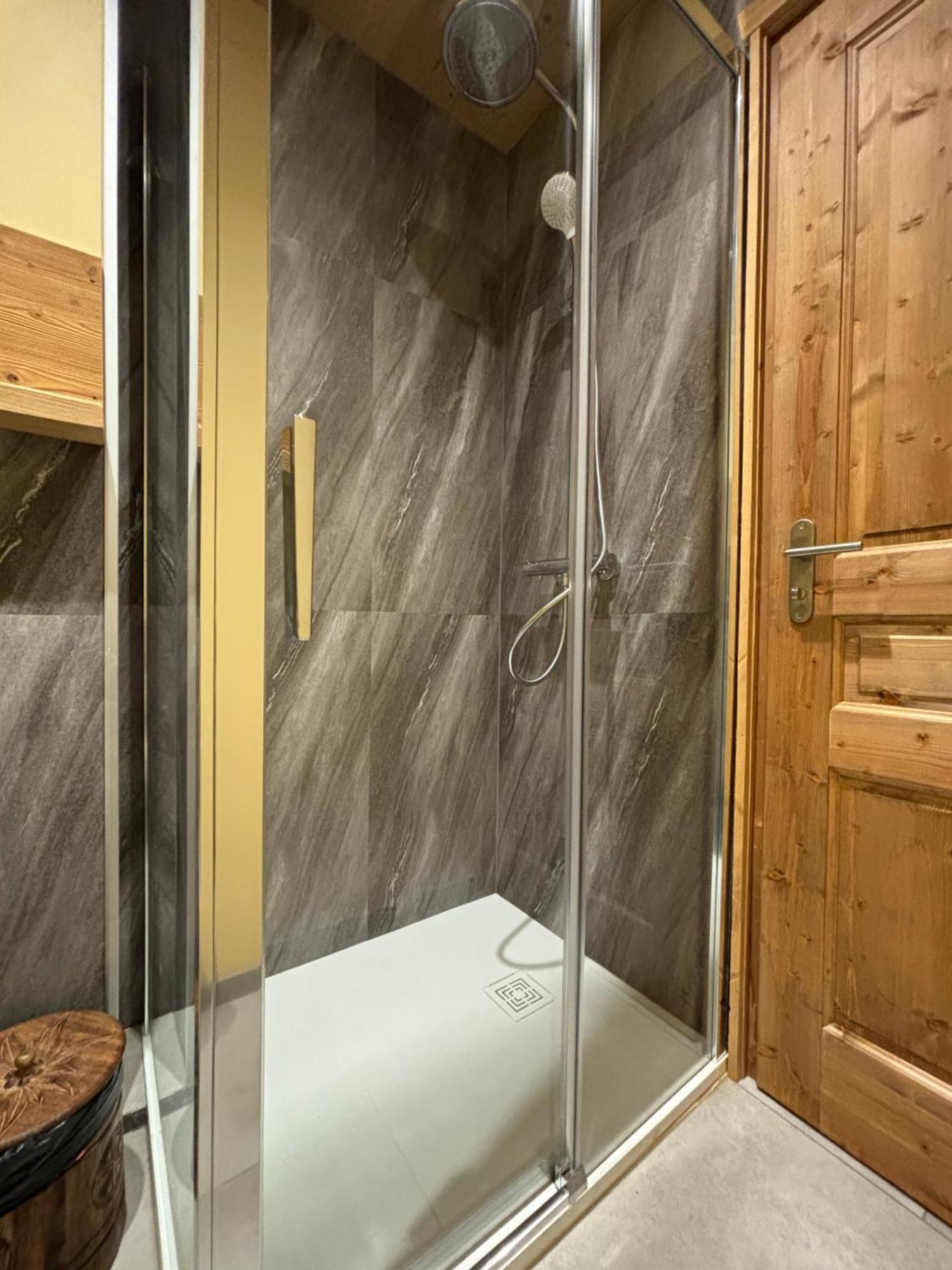 Les Secrets - Suites & Apartments Монрйон Екстер'єр фото